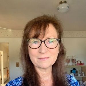 Meet your Posher, Brenda